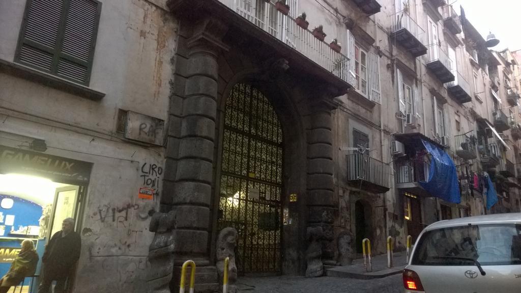 Palazzo Magnocavallo B&B Napels Buitenkant foto