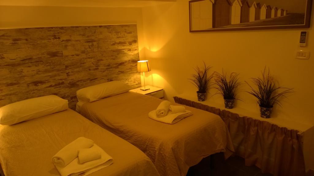 Palazzo Magnocavallo B&B Napels Buitenkant foto