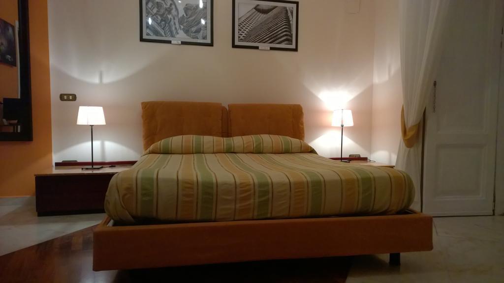 Palazzo Magnocavallo B&B Napels Kamer foto