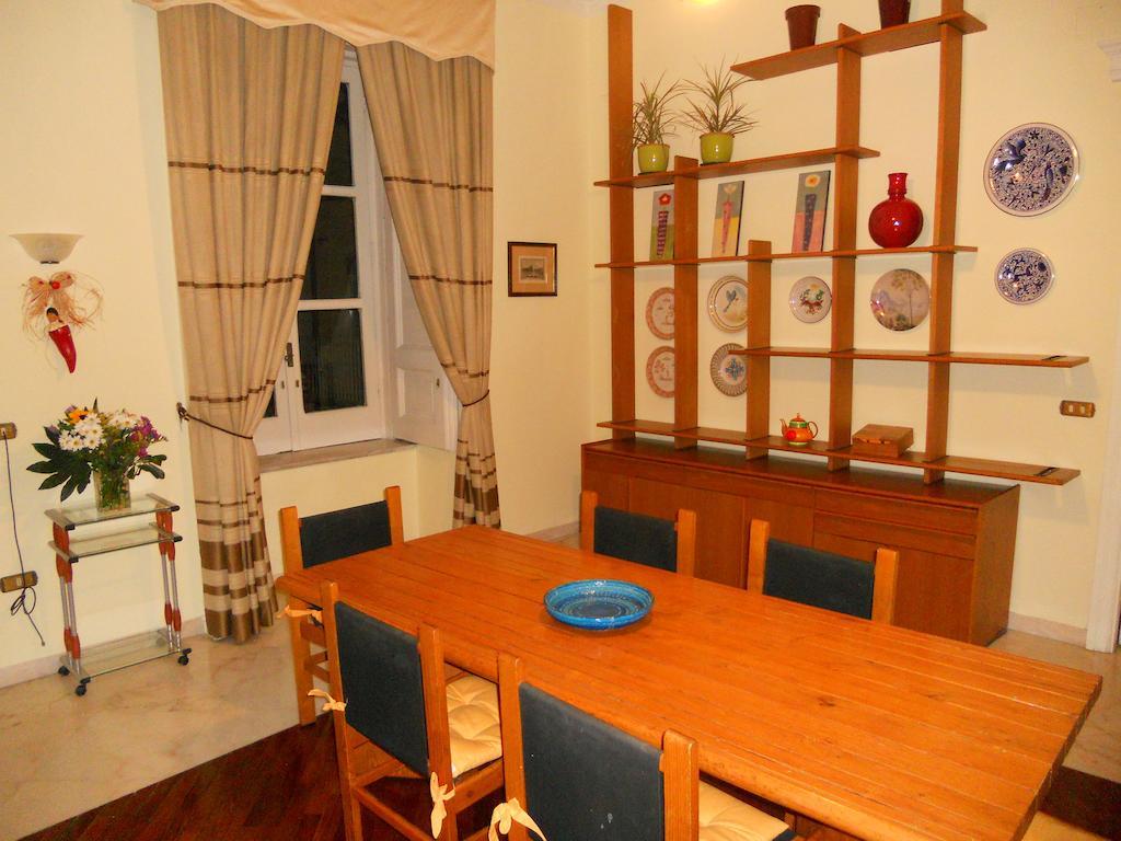 Palazzo Magnocavallo B&B Napels Buitenkant foto