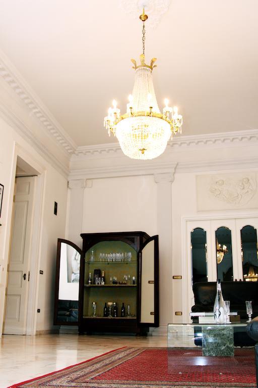 Palazzo Magnocavallo B&B Napels Buitenkant foto