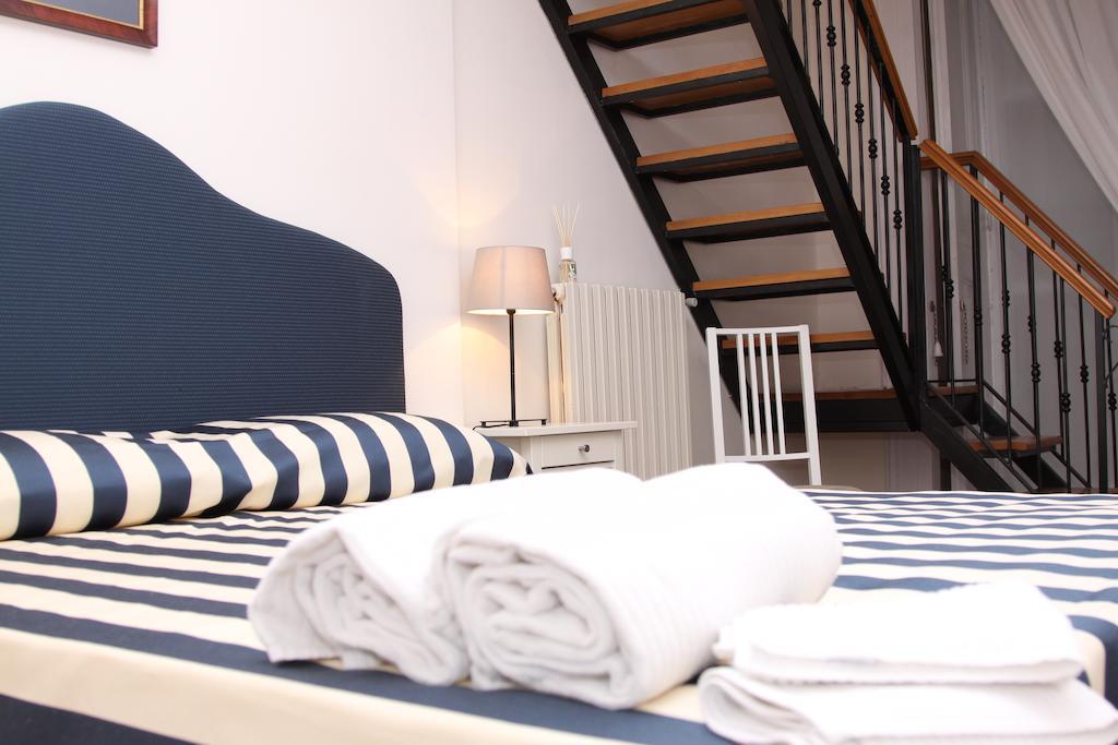 Palazzo Magnocavallo B&B Napels Kamer foto