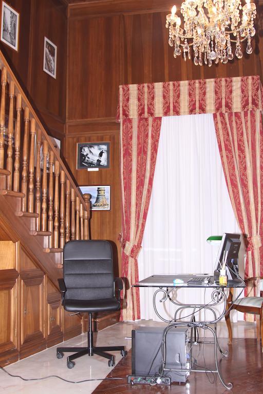Palazzo Magnocavallo B&B Napels Buitenkant foto