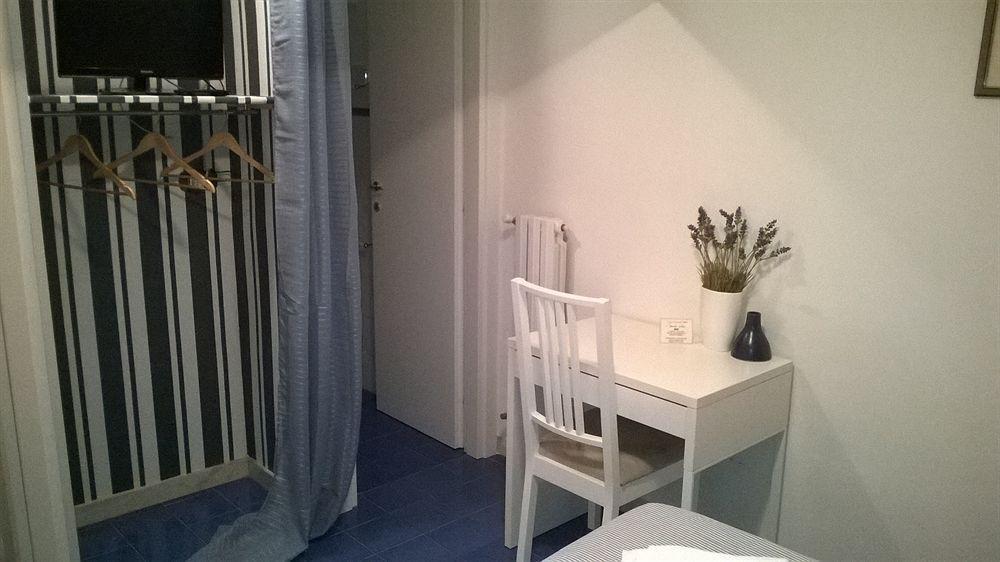 Palazzo Magnocavallo B&B Napels Buitenkant foto