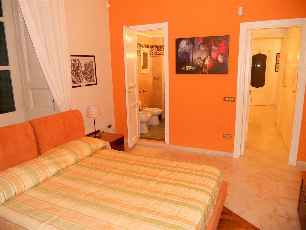 Palazzo Magnocavallo B&B Napels Buitenkant foto