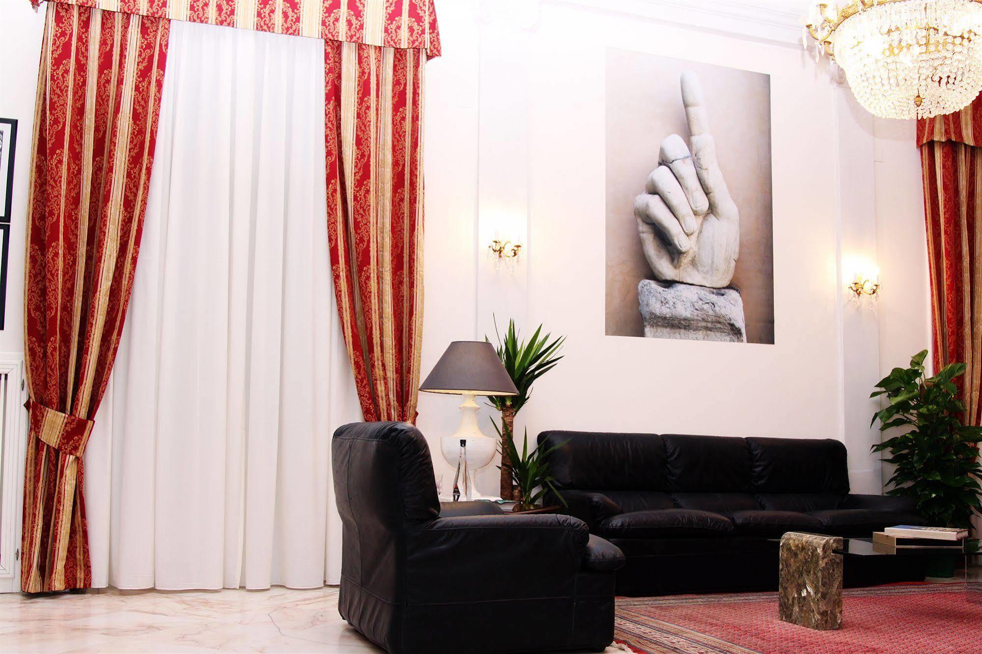 Palazzo Magnocavallo B&B Napels Buitenkant foto