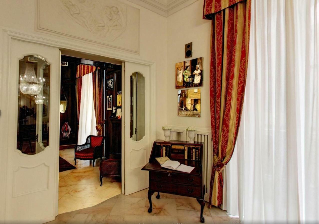 Palazzo Magnocavallo B&B Napels Buitenkant foto
